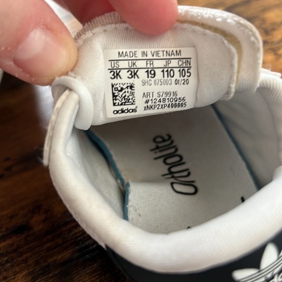 Adidas Superstar crib shoe - Picture 6 of 6